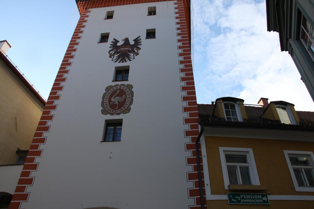 Pension Jahrbacher Leoben  Buitenkant foto
